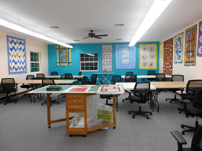 Happy Apple Quilts/Florida Quilting Center Image