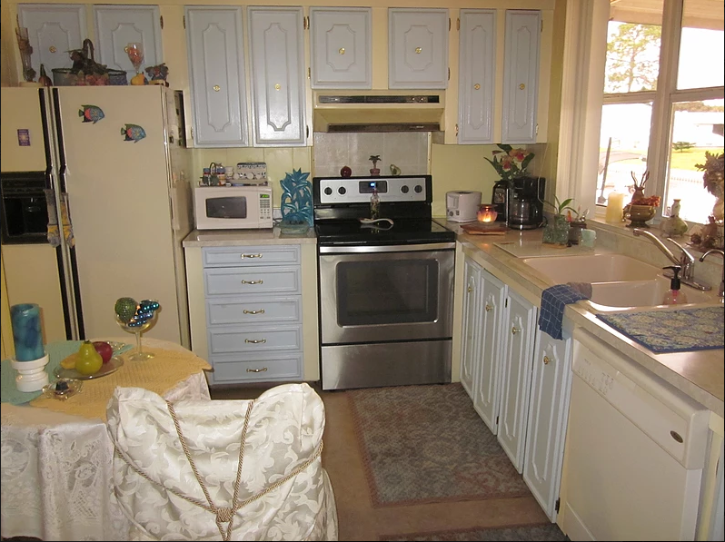 Southern Charms Image