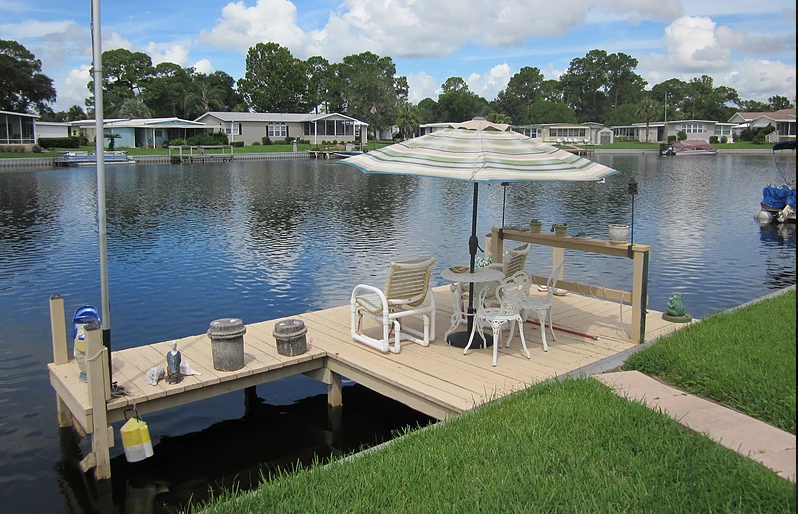 Southern Charms Image