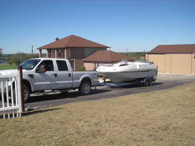Jeff&apos;s Motor &amp; Boat Repair Logo