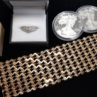 Estate Jewelry & Loan Image