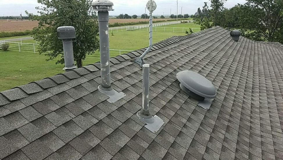 Bahena's Roofing Company Image