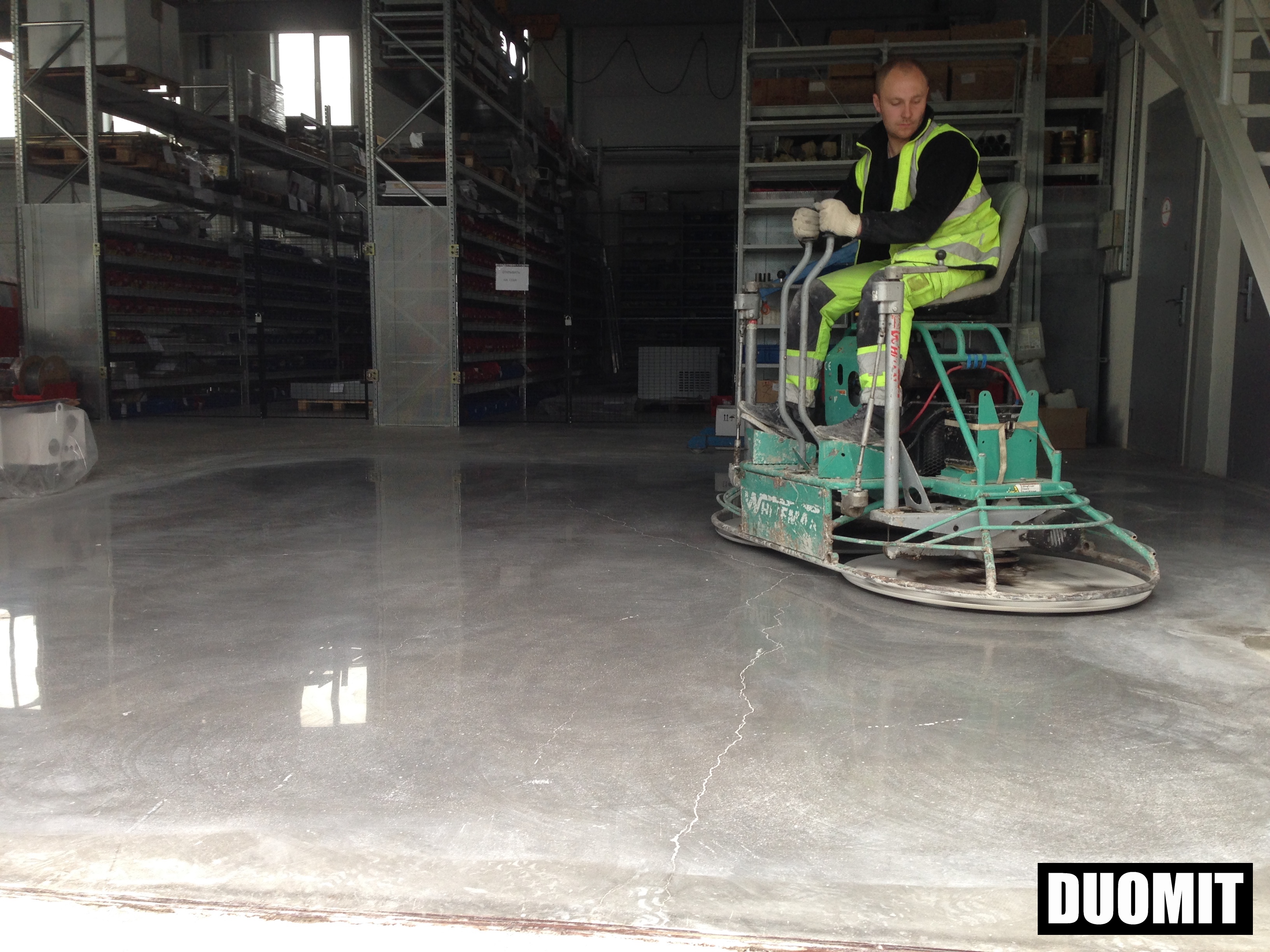 DUOMIT Flooring Image