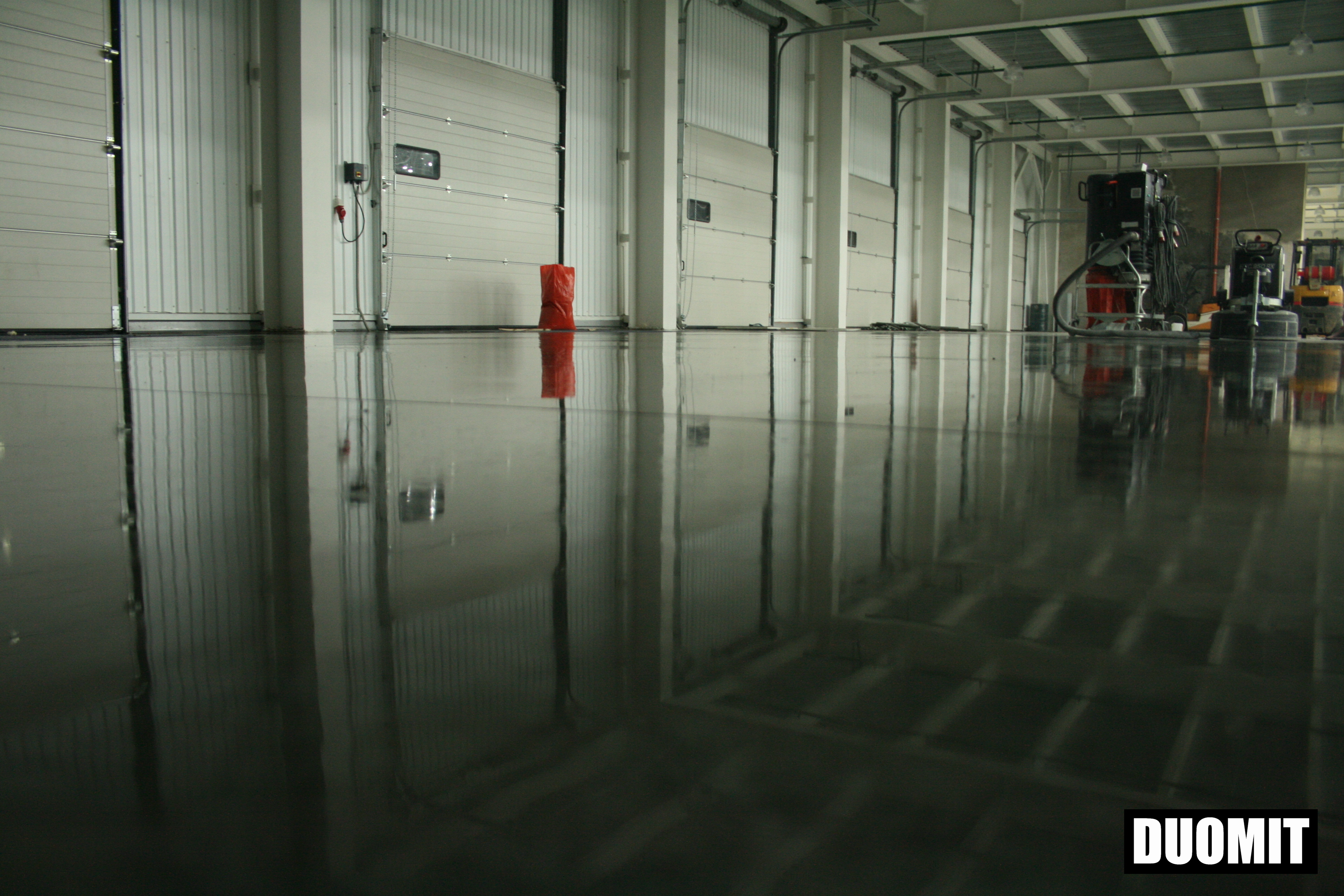 DUOMIT Flooring Image