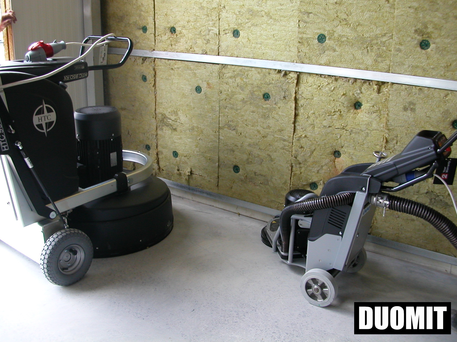 DUOMIT Flooring Image