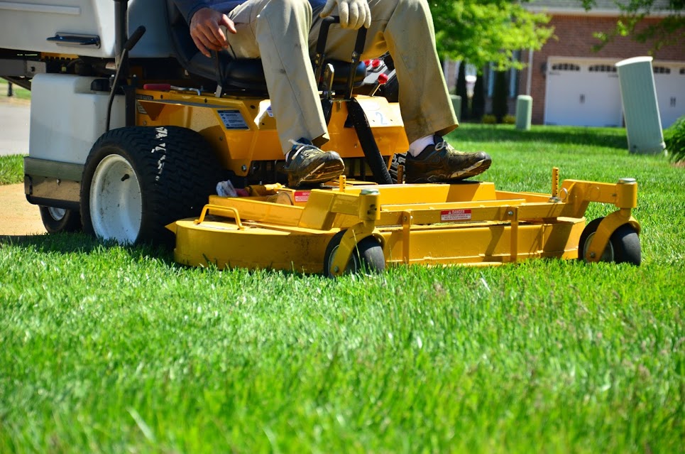 GreenPal Lawn Care of Denver Logo