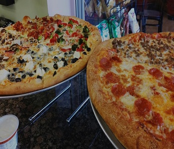 Pizza Near Me Image