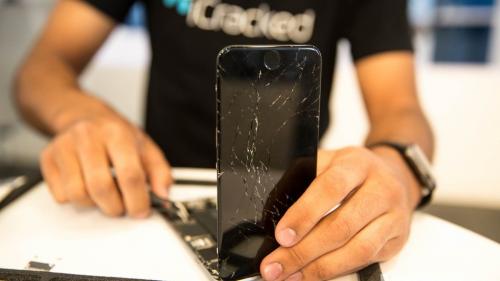 iCracked iPhone Repair Riverside Image