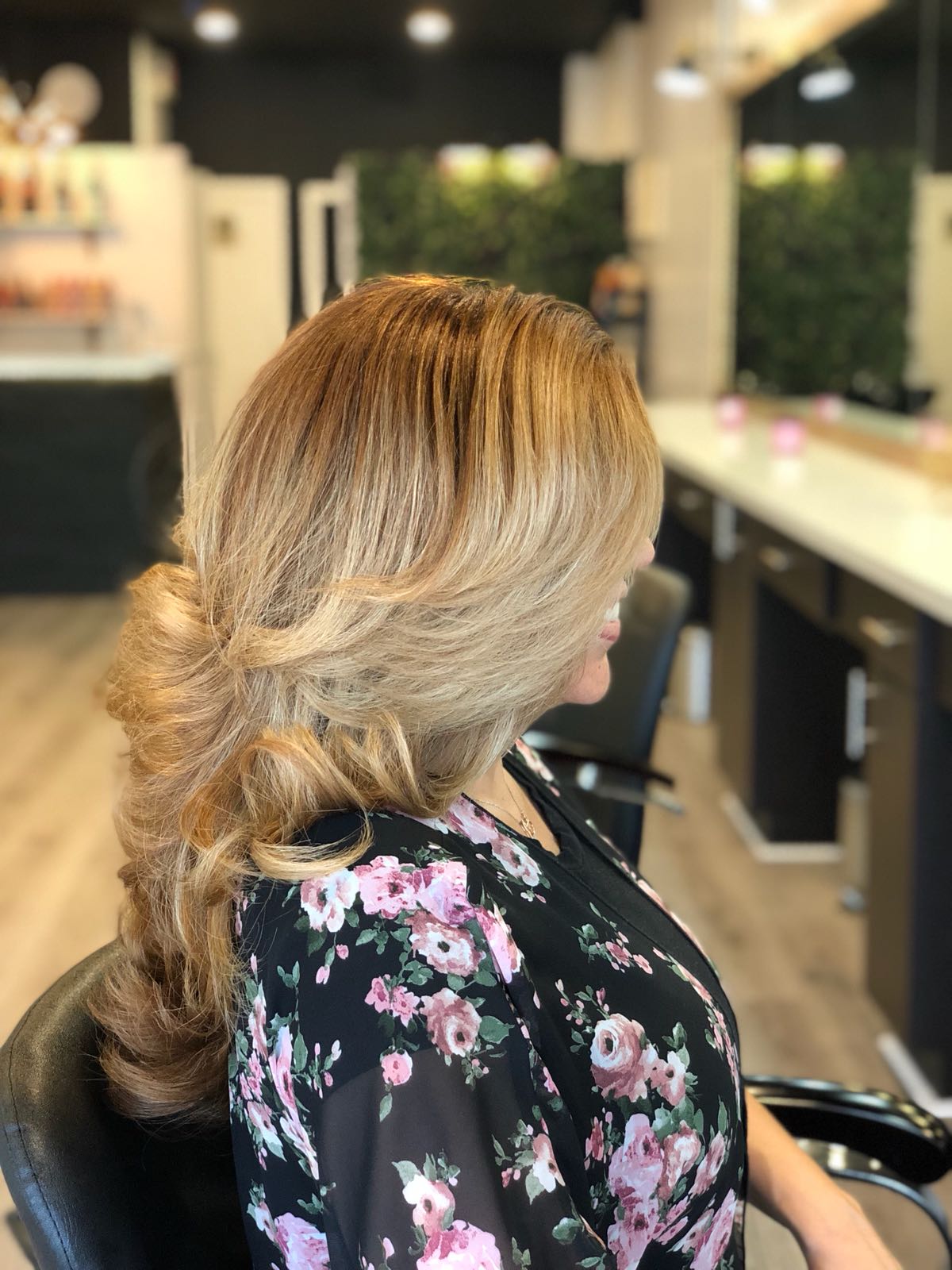 The Blow Dry Bar Image