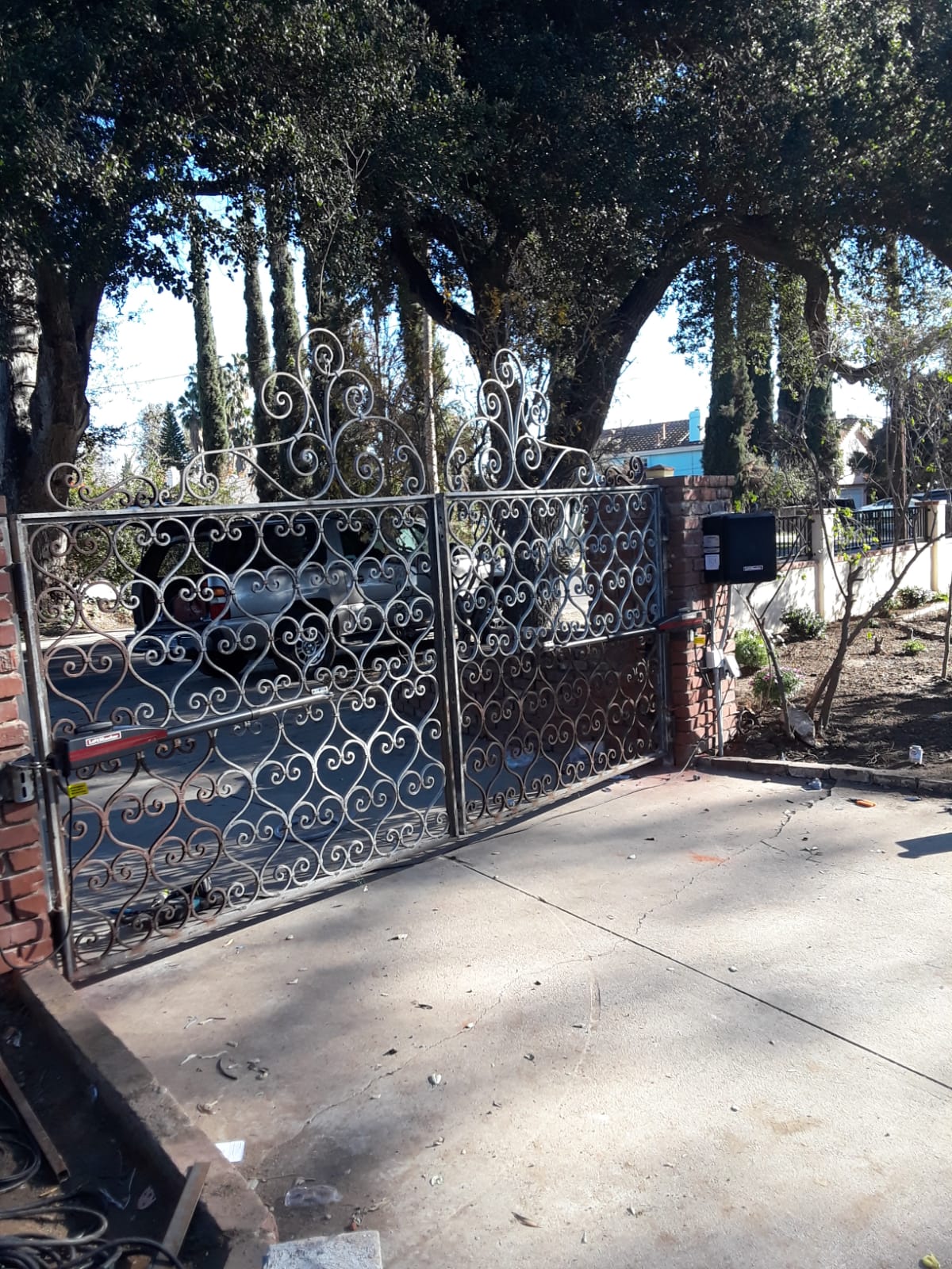 Electric Gate Repair Carlsbad Image