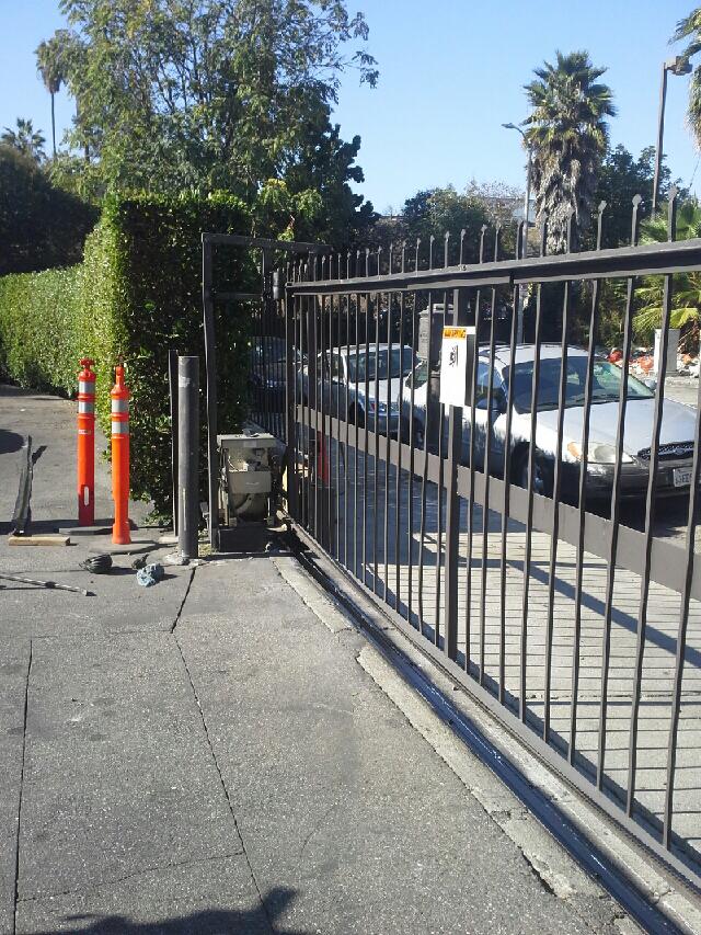 Electric Gate Repair Carlsbad Image
