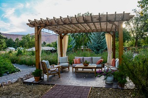 Gresham Deck and Fence Image