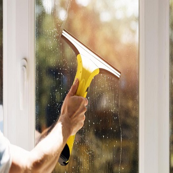 Bloomington Window Cleaning Image
