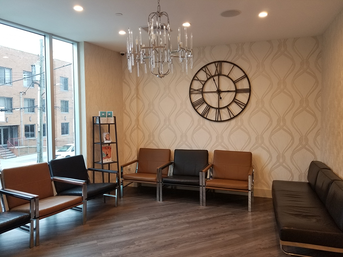 LuxDen Dental Center Image