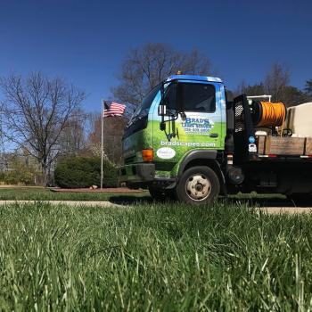 Brad's Lawn Service Image