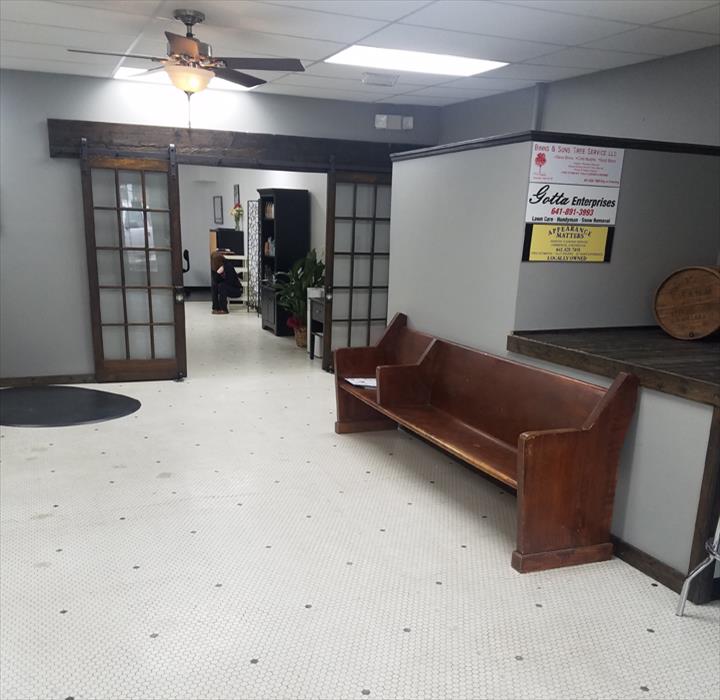 Knoxville Barber Shop Image