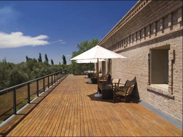 Omaha Deck Contractors Image