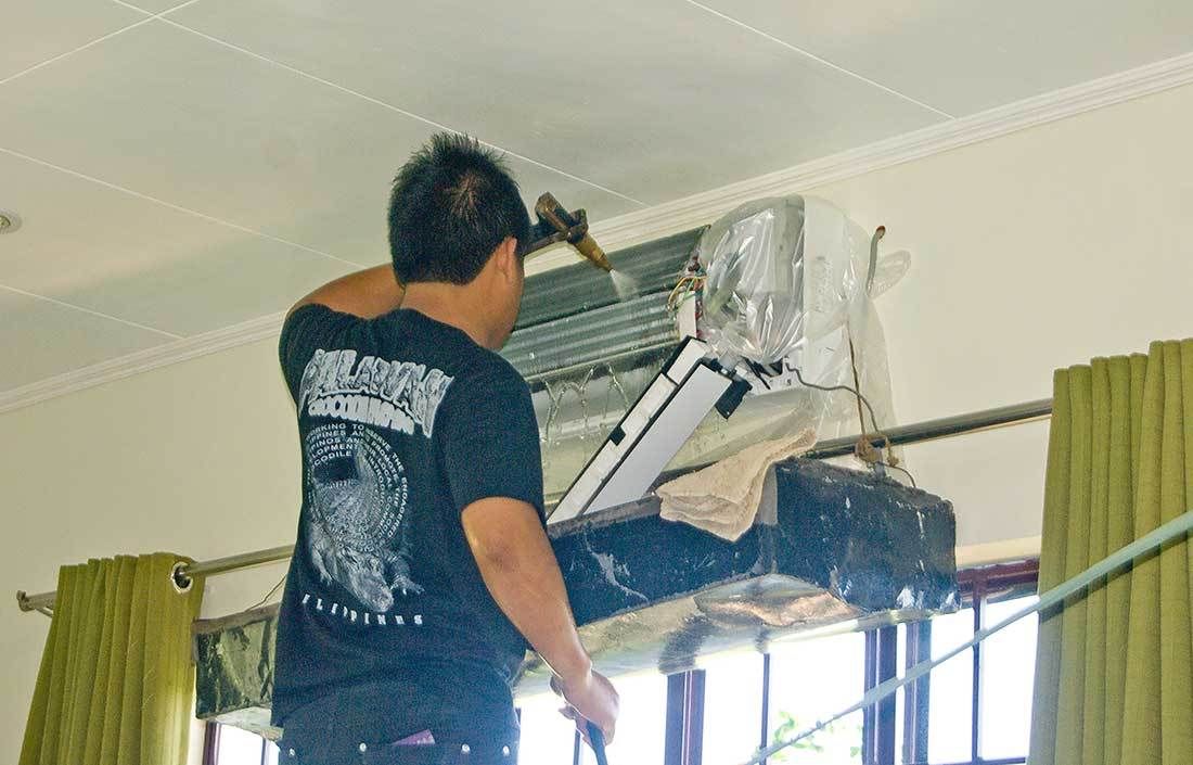AC Repair in Fulshear, TX Image