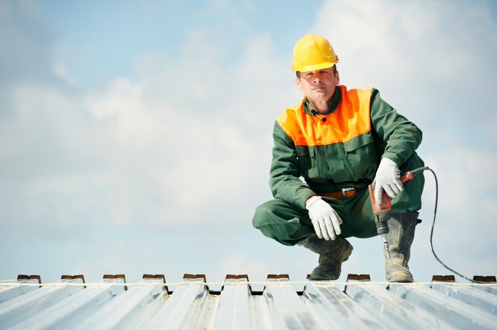 Roofing Contractor in Barrington, RI Logo