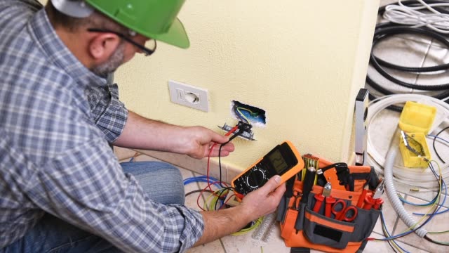Licensed Electrician in Wickenburg, AZ Image