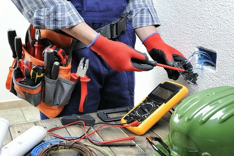 Certified Electrician in Salem, UT Image