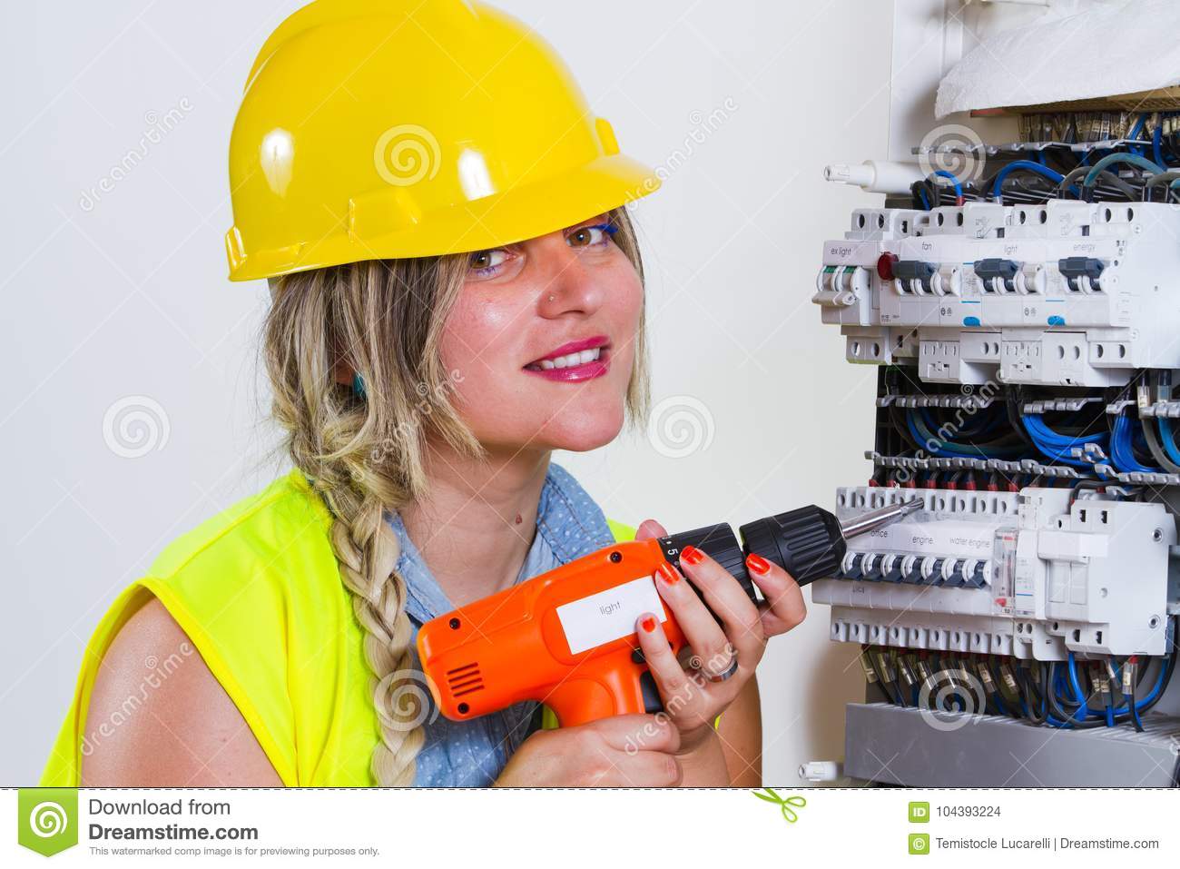 Certified Electrician in Gresham, OR Image