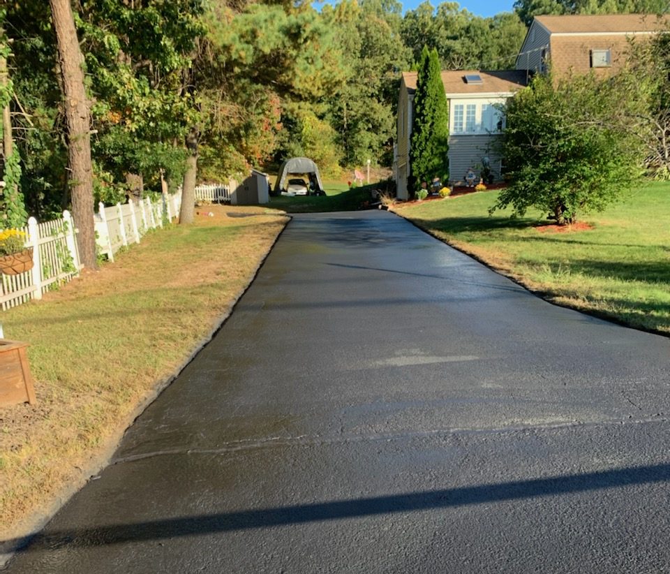 Maple Leaf Landscaping Image