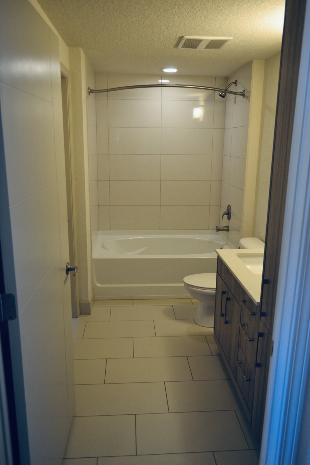 BG011 Cleaning Services Image