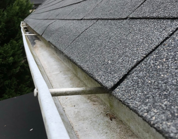 Guru Gutter Cleaning Lawrenceville Image