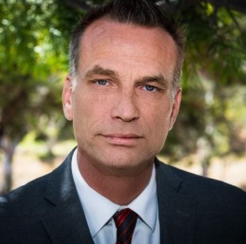 Law Office of Johnathan Smith Logo