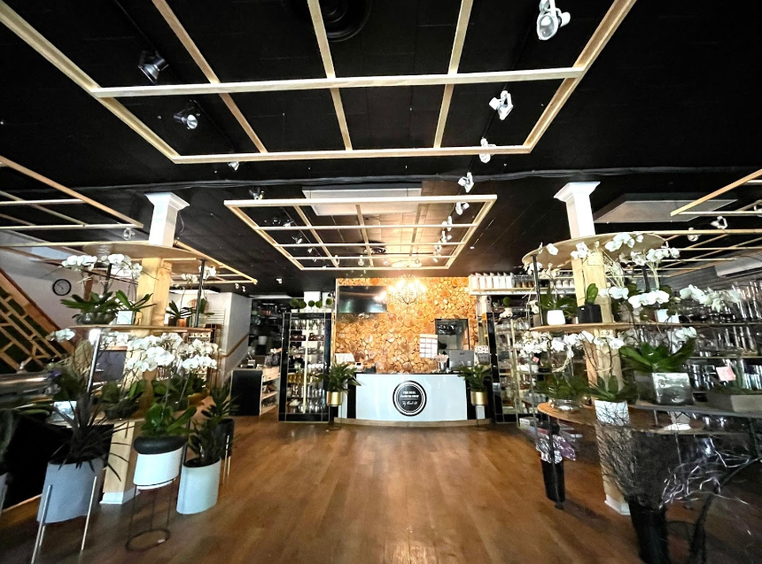 The Deal Flower Shop Image