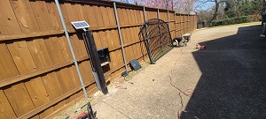 Everlast Gates Image