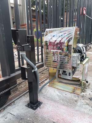 Everlast Gates Image