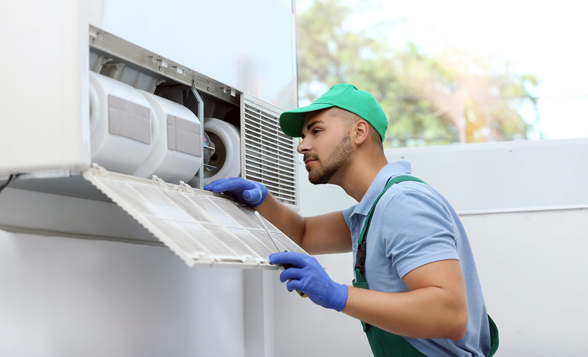 Delux Heating &amp; Cooling Lynnwood Logo