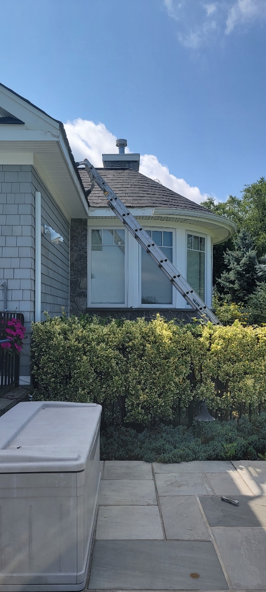MJ AMIGO GUTTERS CORP Image