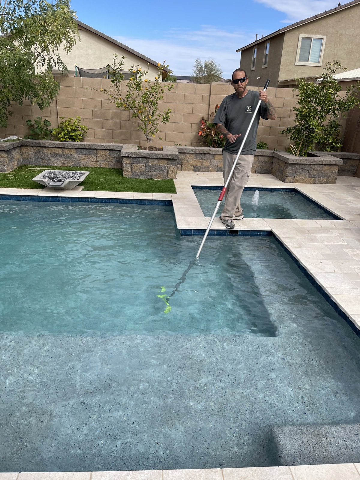Briphen Pool Cleaning & Pest Control Image