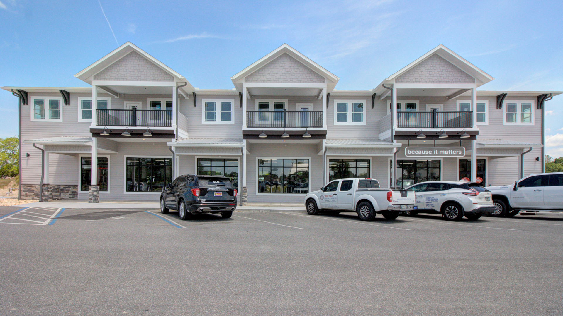 Monarch Design Group Image