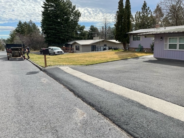 Luviano and Son Lawn Maintenance Image