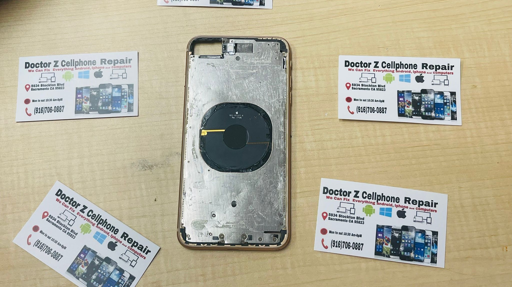 Doctor Z Cellphone Store Image