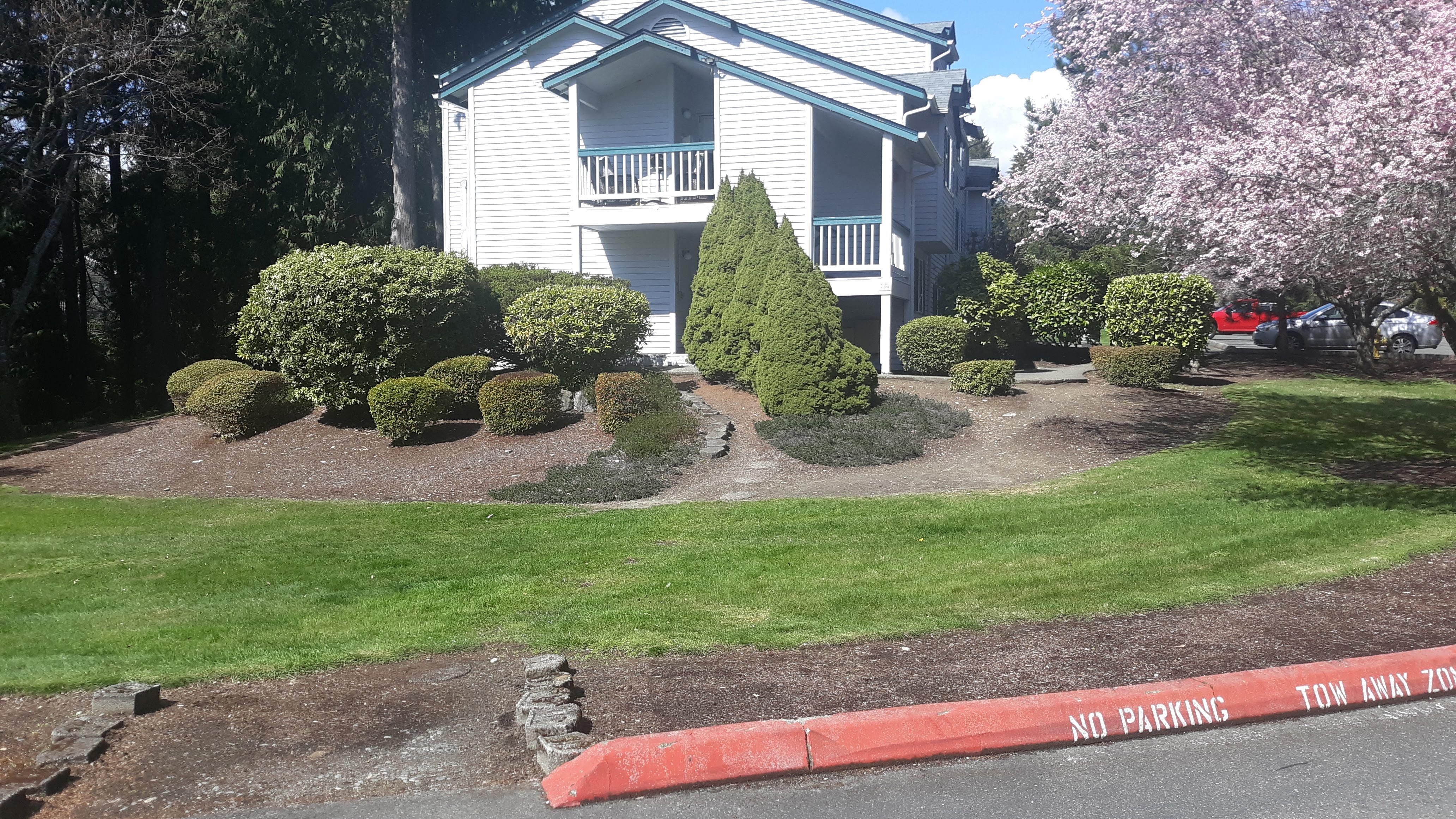 G&M Lawn and Flowerbed Service LLC Image