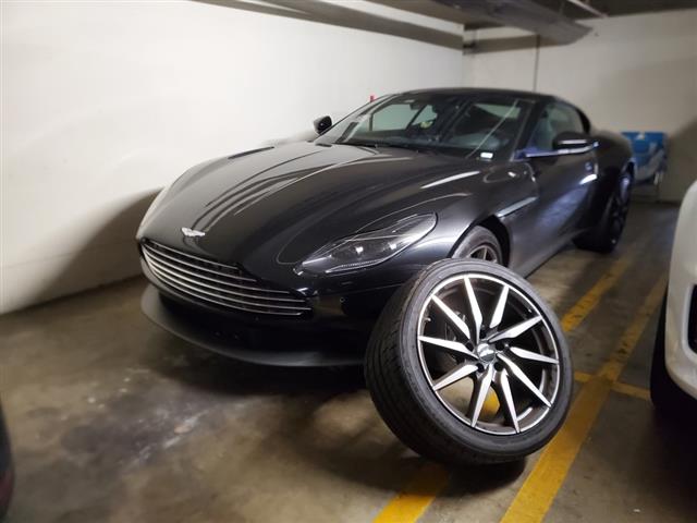 24 Hour Mobile Tire Shop Los Angeles Image