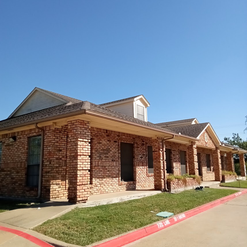Rooftop painting siding sides and doorman, window trim replacement, wood rot repair in dallas by house painting triforce