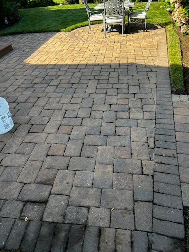 Lopez Lawn Care Landscaping LLC Image
