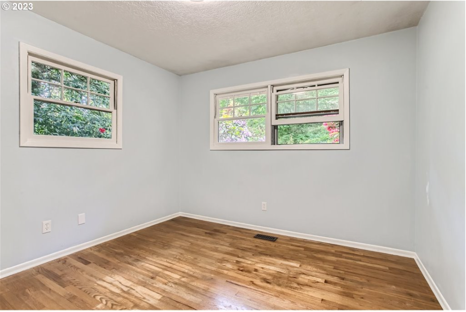 Lakeshore Painting LLC Image