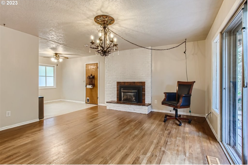 Lakeshore Painting LLC Image