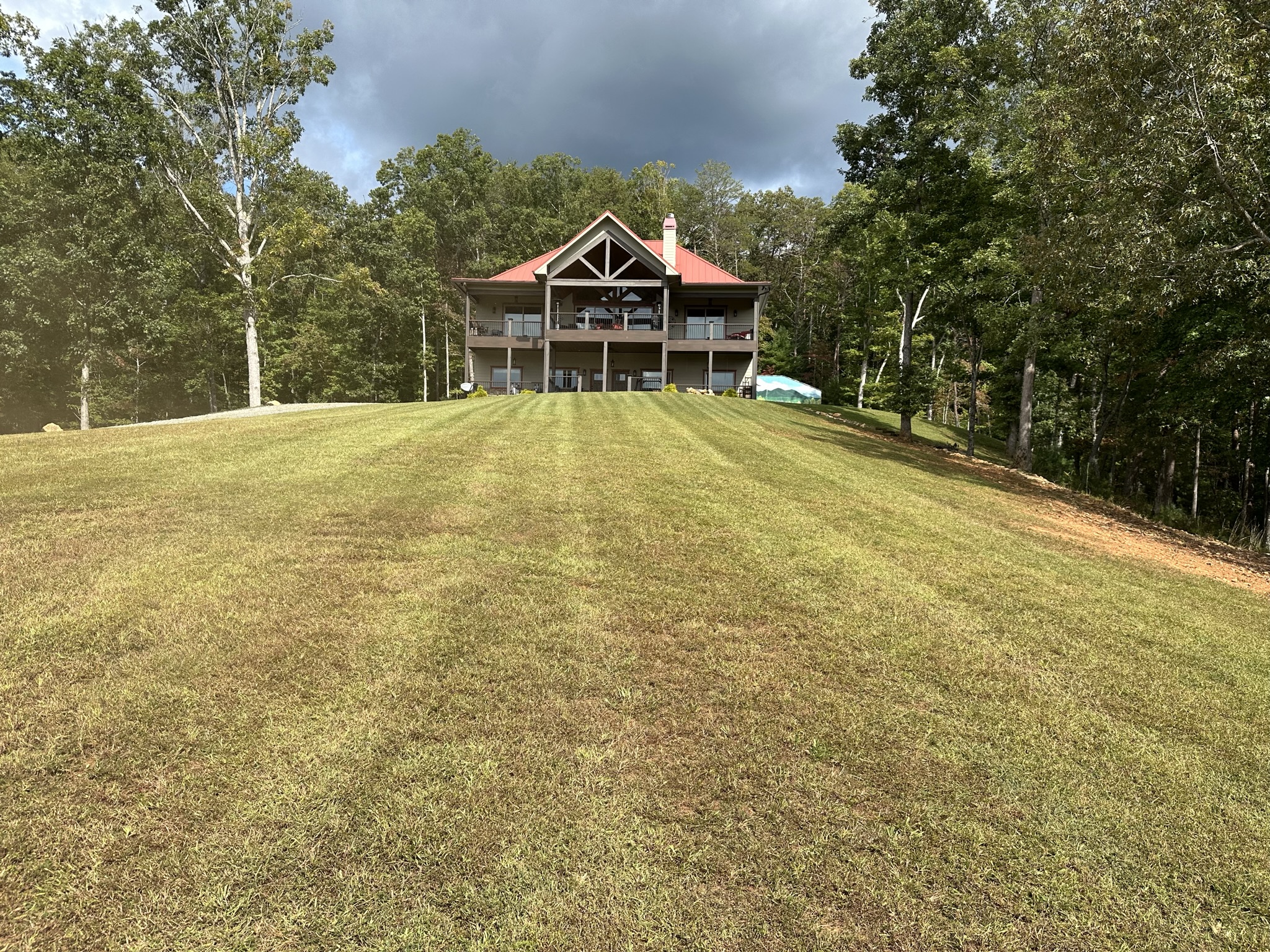 Thomas Tree Service And Lawn Care LLC Image