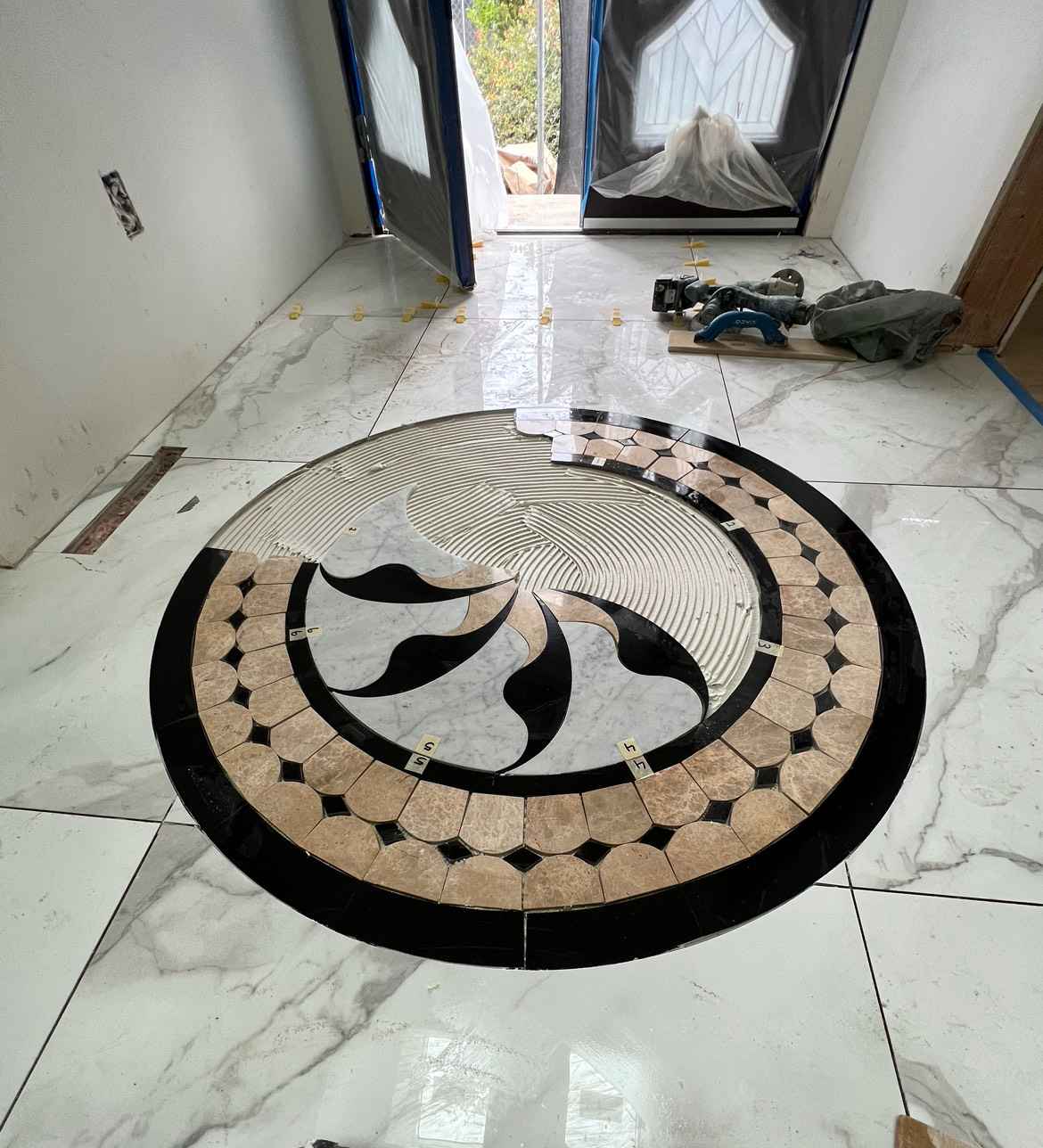 AR Leveling Tile Logo