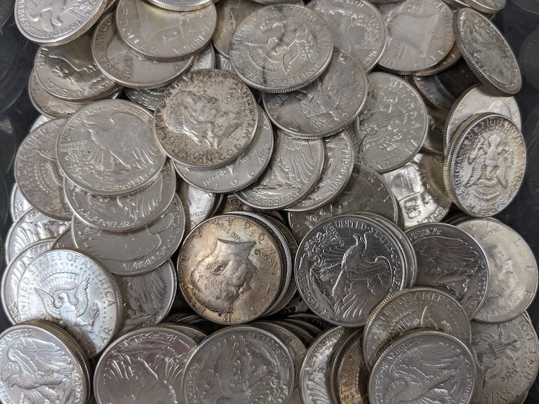 Oakton Coins & Collectibles Image