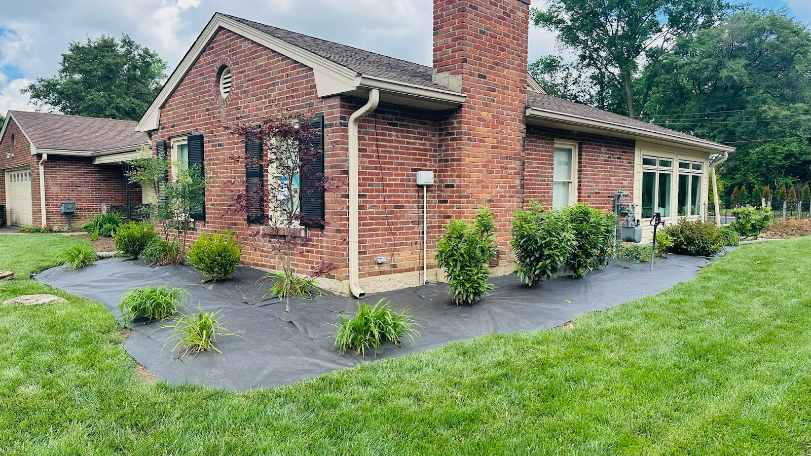 Angel's Tree Service & Landscaping Image