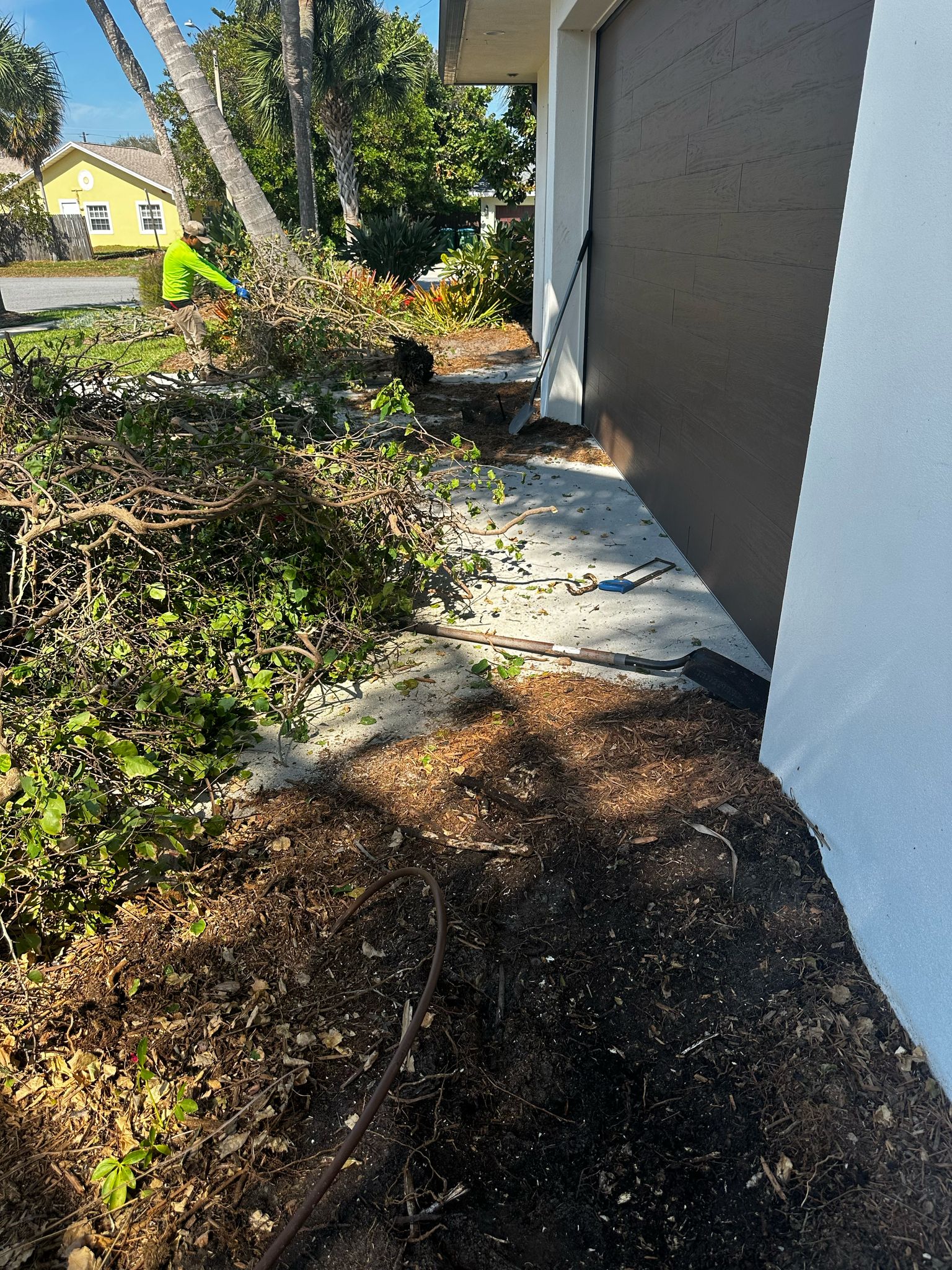 Mendez Lawn & Landscaping LLC Image